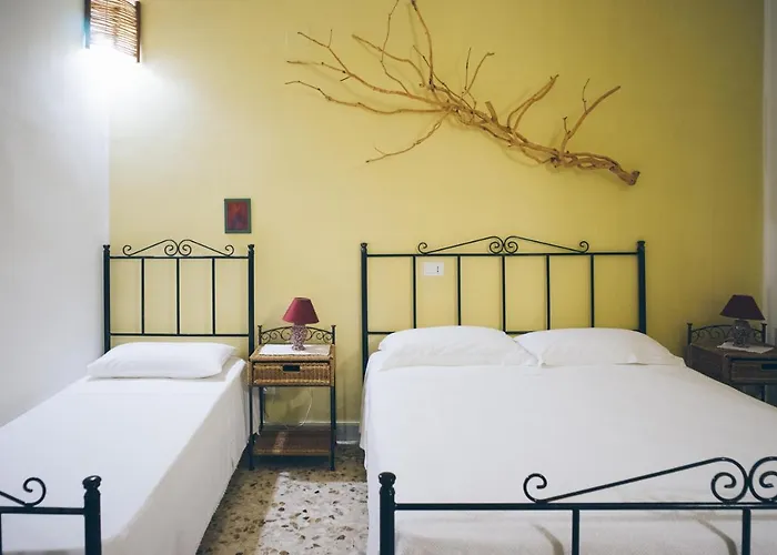 Il Melograno לינה וארוחת בוקר צ'לייה מספיקה