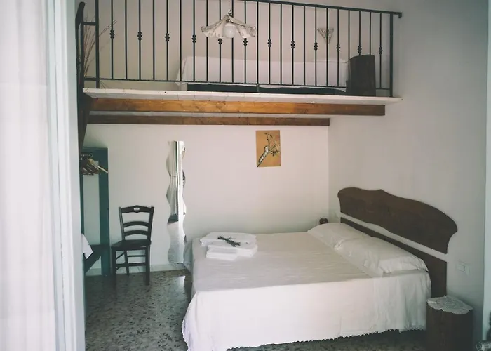 לינה וארוחת בוקר Il Melograno צ'לייה מספיקה