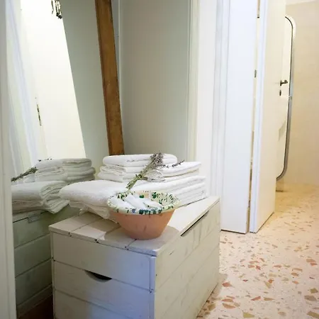 فندق مبيت وإفطار Il Melograno سيغلي ميسابيكا